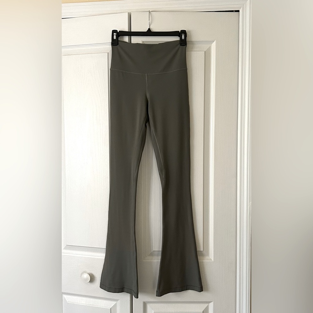 Lululemon High Rise Flared Pants size 6